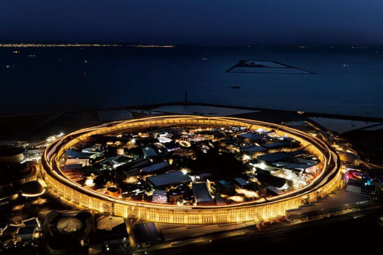 Japan Constructs the World’s Largest Wooden Structure: A Massive 20-Meter-High Ring